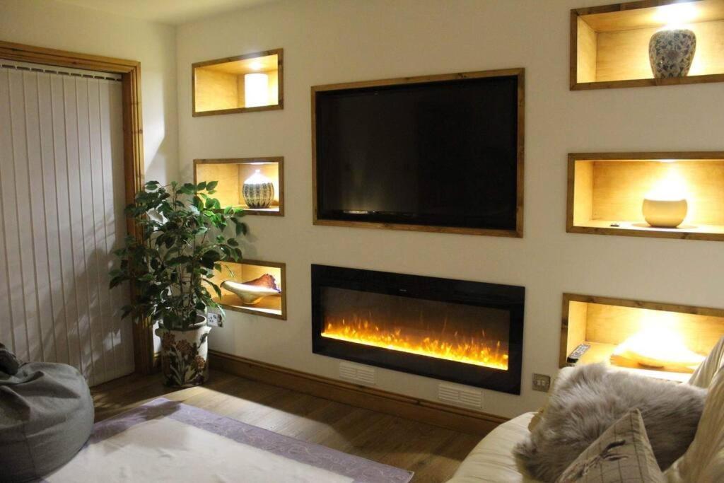 3 Bedroom Terrace Holiday Home Great Torrington Dış mekan fotoğraf