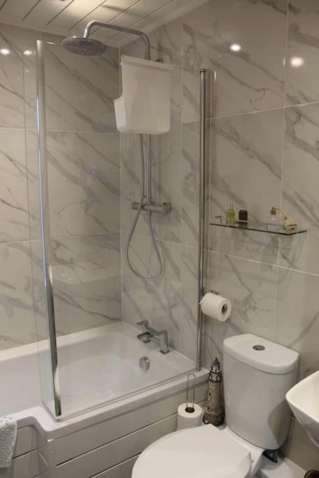 3 Bedroom Terrace Holiday Home Great Torrington Dış mekan fotoğraf